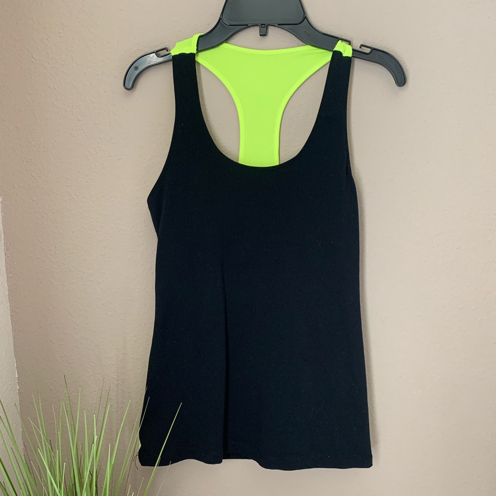Caelum Razorback tank. Neon yellow/black. Size S.